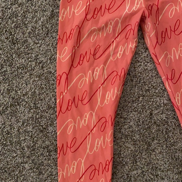 Lularoe leggings one size fits all - Picture 2 of 2